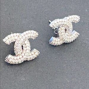 White Gold 1 carat Diamond Chanel earrings, custom made!